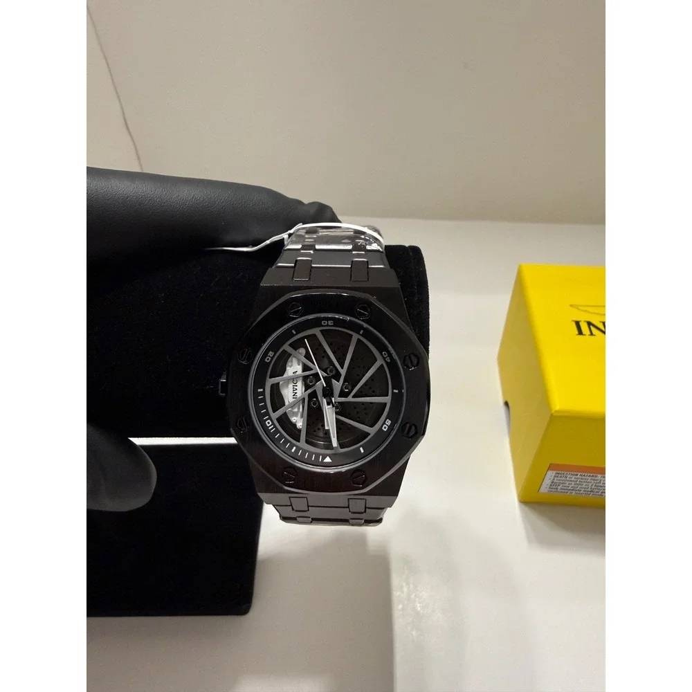 Invicta Speedway Rim Men's Watch - 42mm, Black (70037) with case